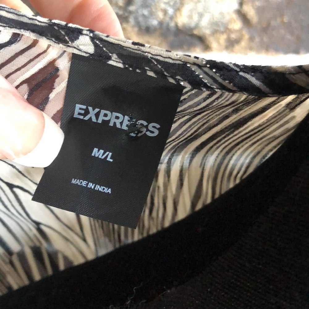 Express Women Metallic Maxi Cover-Up - Picture 8 of 8